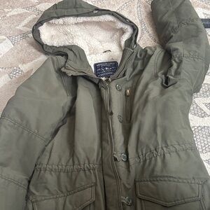 American Eagle Outfitters Cream Sherpa Jacket